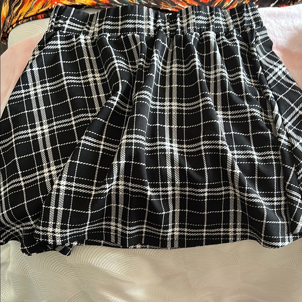 SHEIN Black and White Skater Mini Skirt